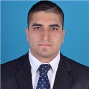 profesor de matemáticas con una capacidad para hacerse entender con una buena didáctica para cada una de sus clases